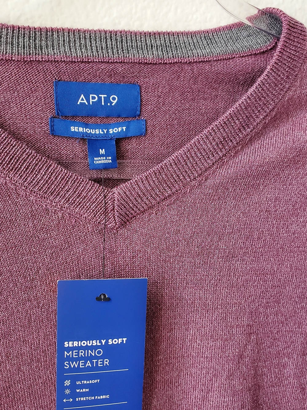 Apt. 9 Men’s V-Neck Sweater in Dusty Mauve